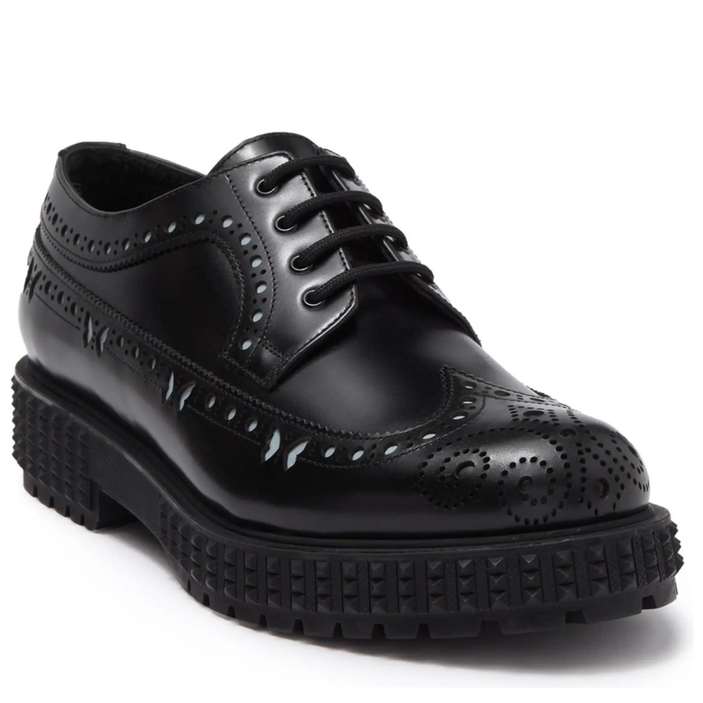 Valentino Butterfly Rockstud Oxford Derby shoe size 8 women’s dress dr marten